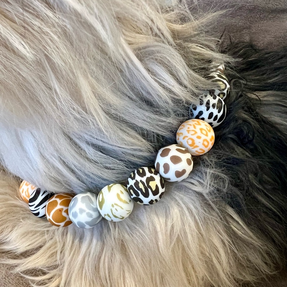 Animal Print Beaded Dog Collar.  Small.  NWOT - Picture 2 of 3